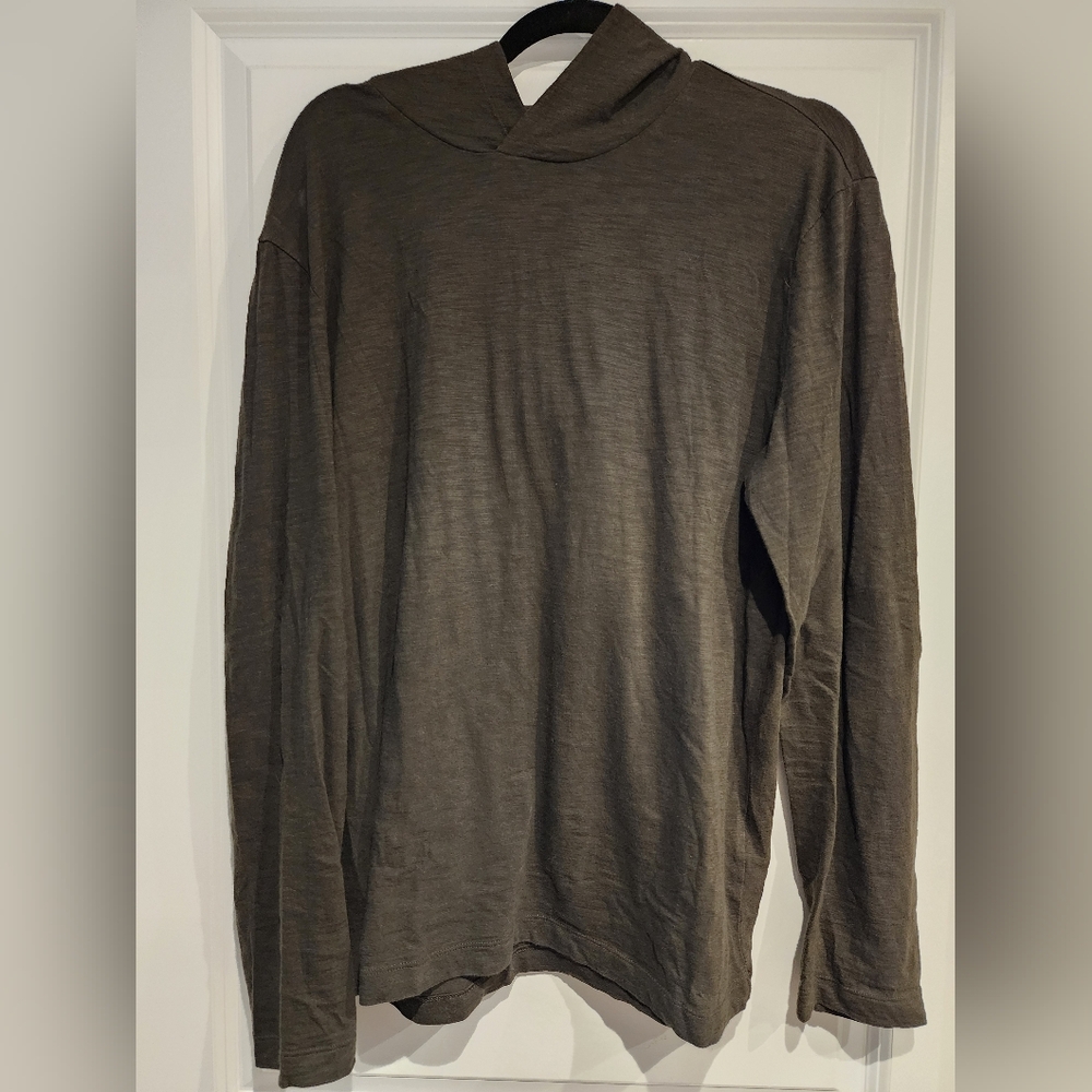 Men's Banana Republic Vintage Tee with hood Medium Olive Green